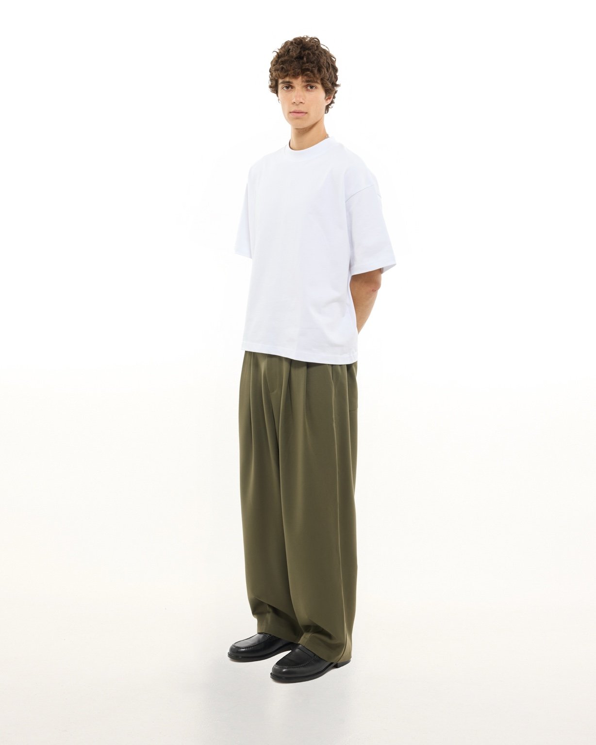 PLEATED PANT - OLIVE