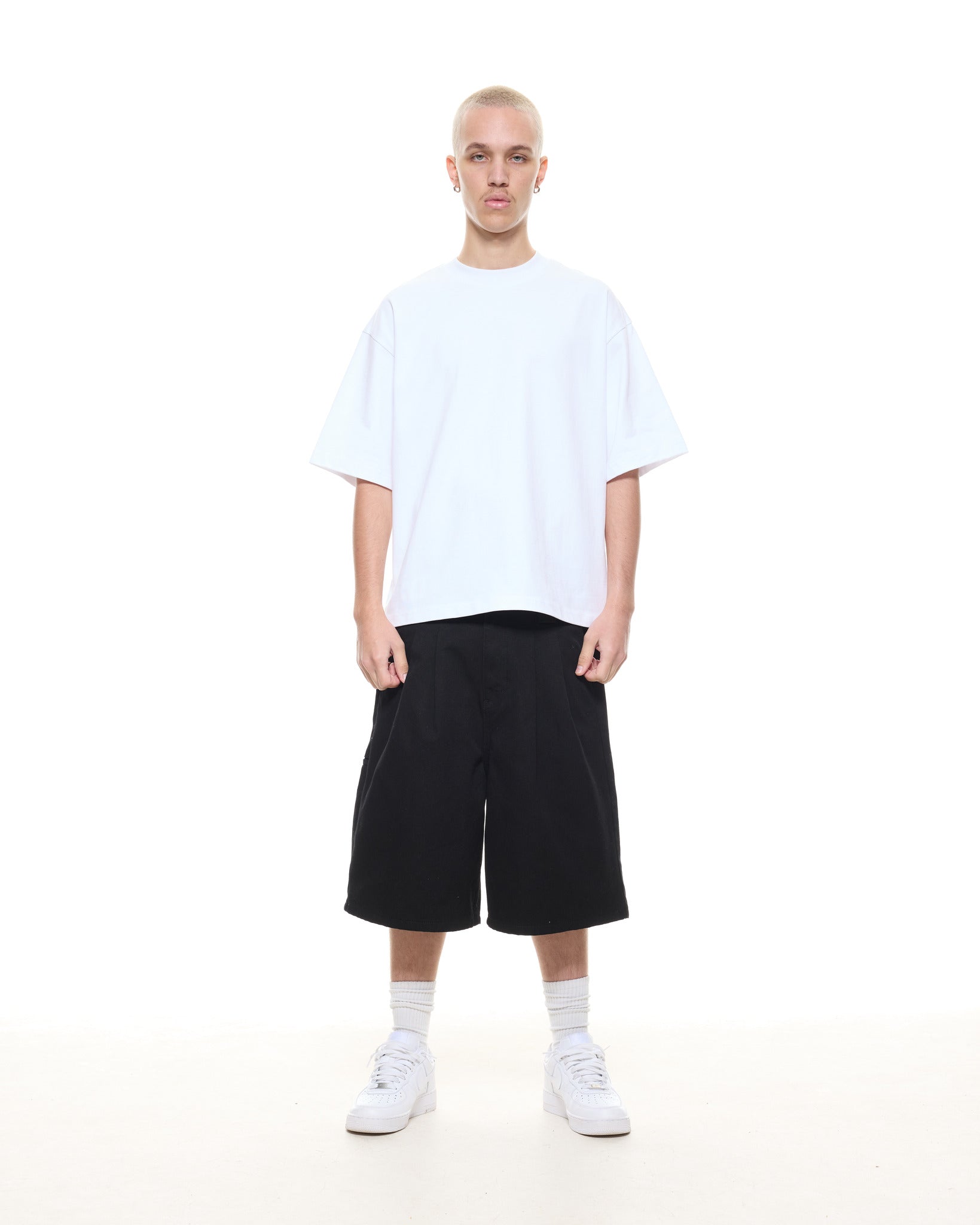 WORKWEAR SHORTS - BLACK - SWEATS EU