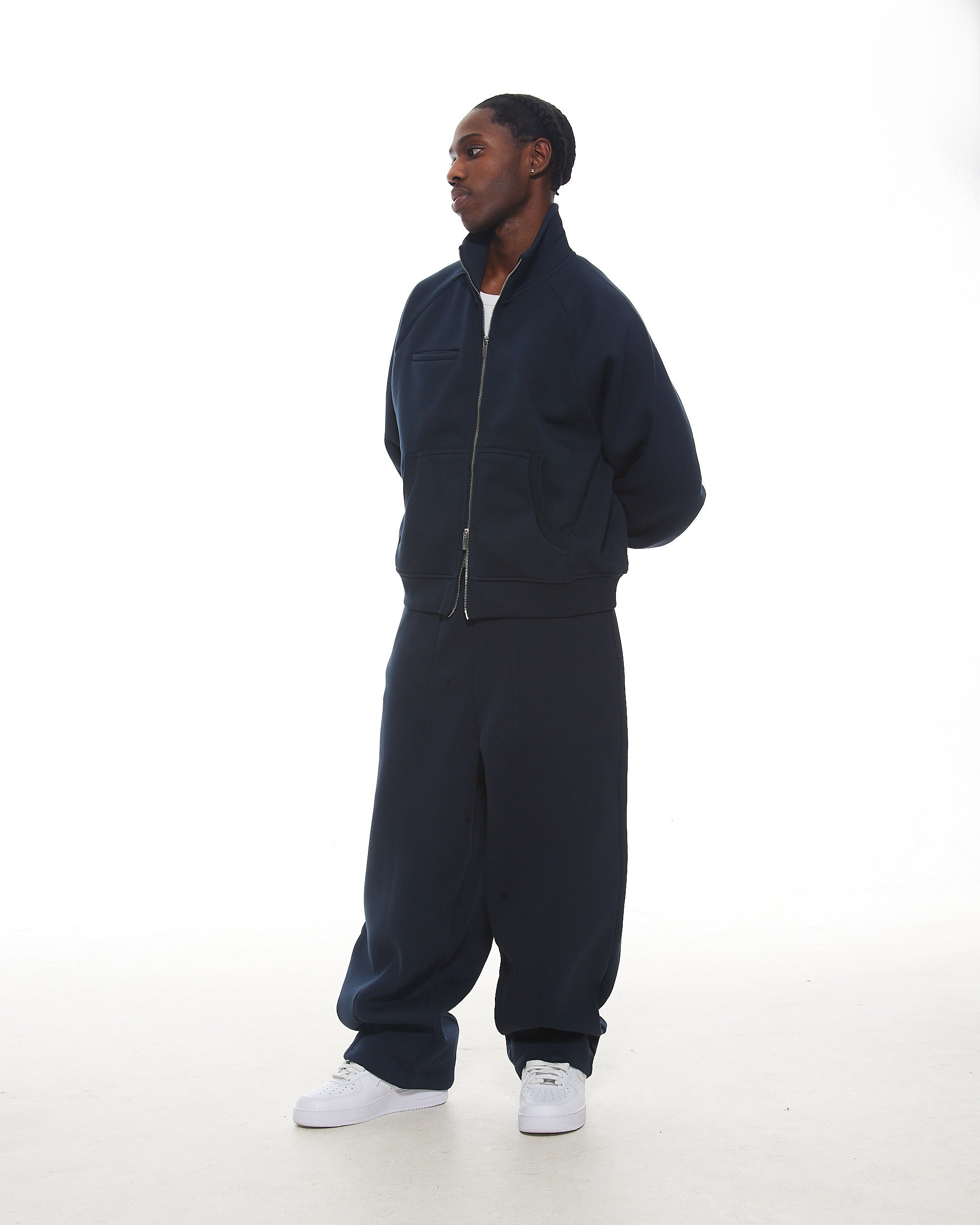 COZY STRAIGHT LEG SWEATS - NAVY - SWEATS EU
