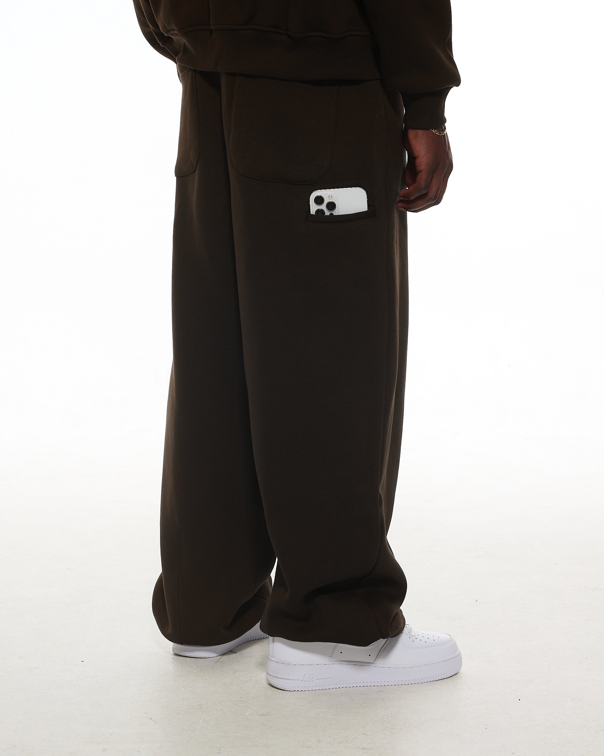COZY STRAIGHT LEG SWEATS - COFFEE - SWEATS EU