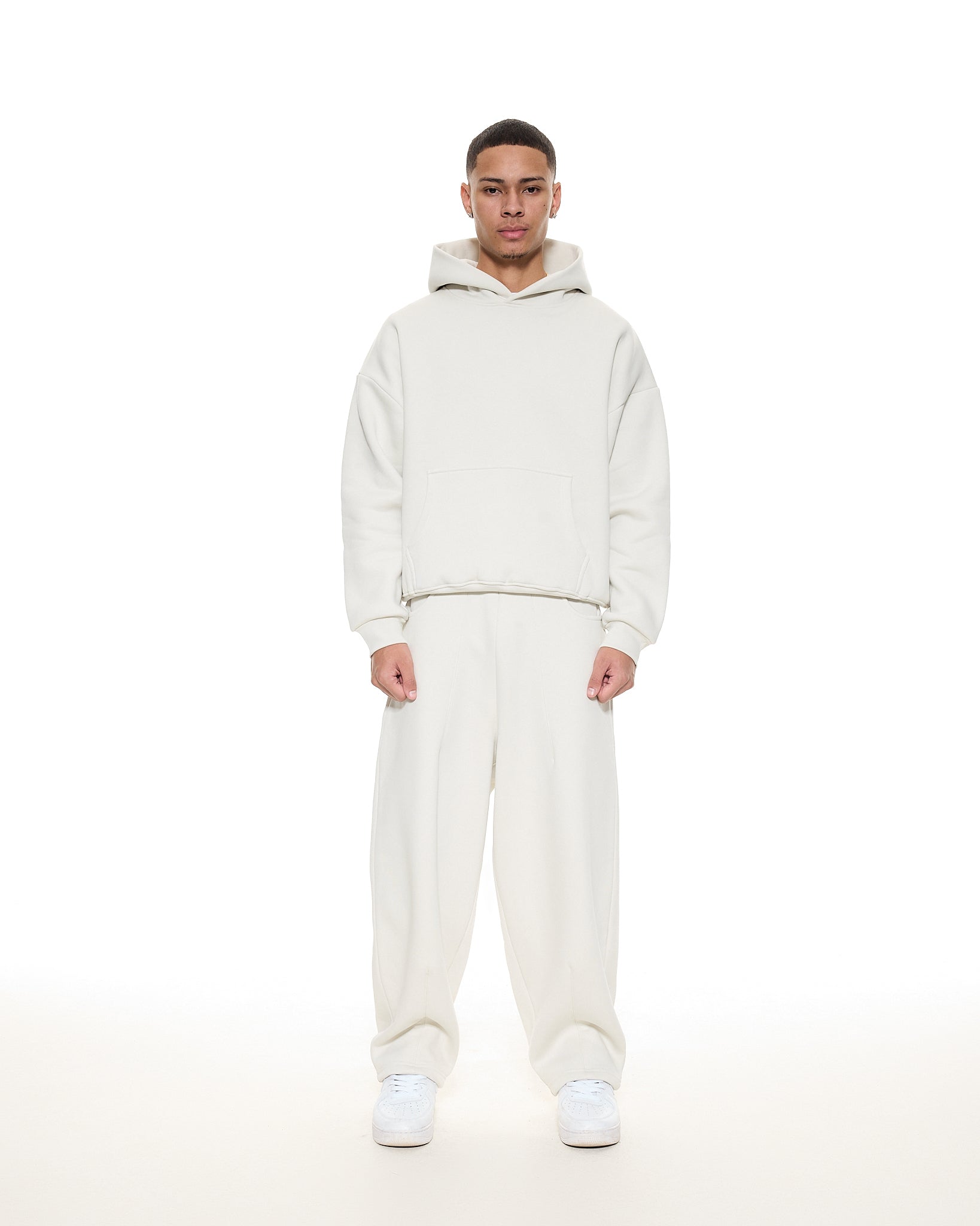 COZY STRAIGHT LEG SWEATS - CHALK - SWEATS EU