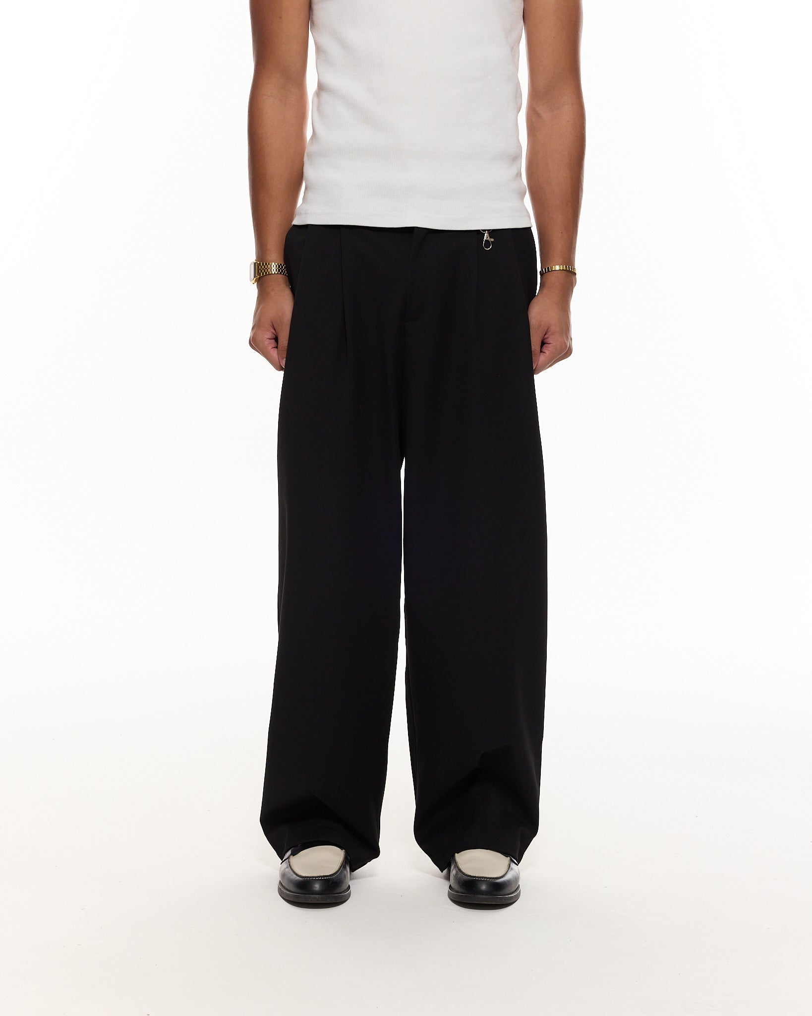 PLEATED PANT - BLACK - SWEATS EU