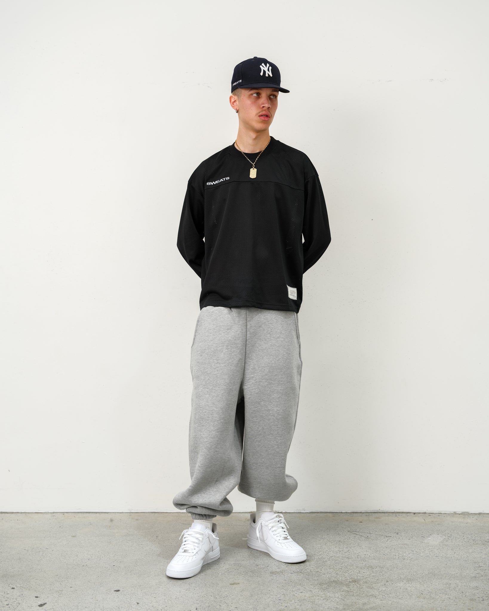 MESH LS T-SHIRT - BLACK - SWEATS EU