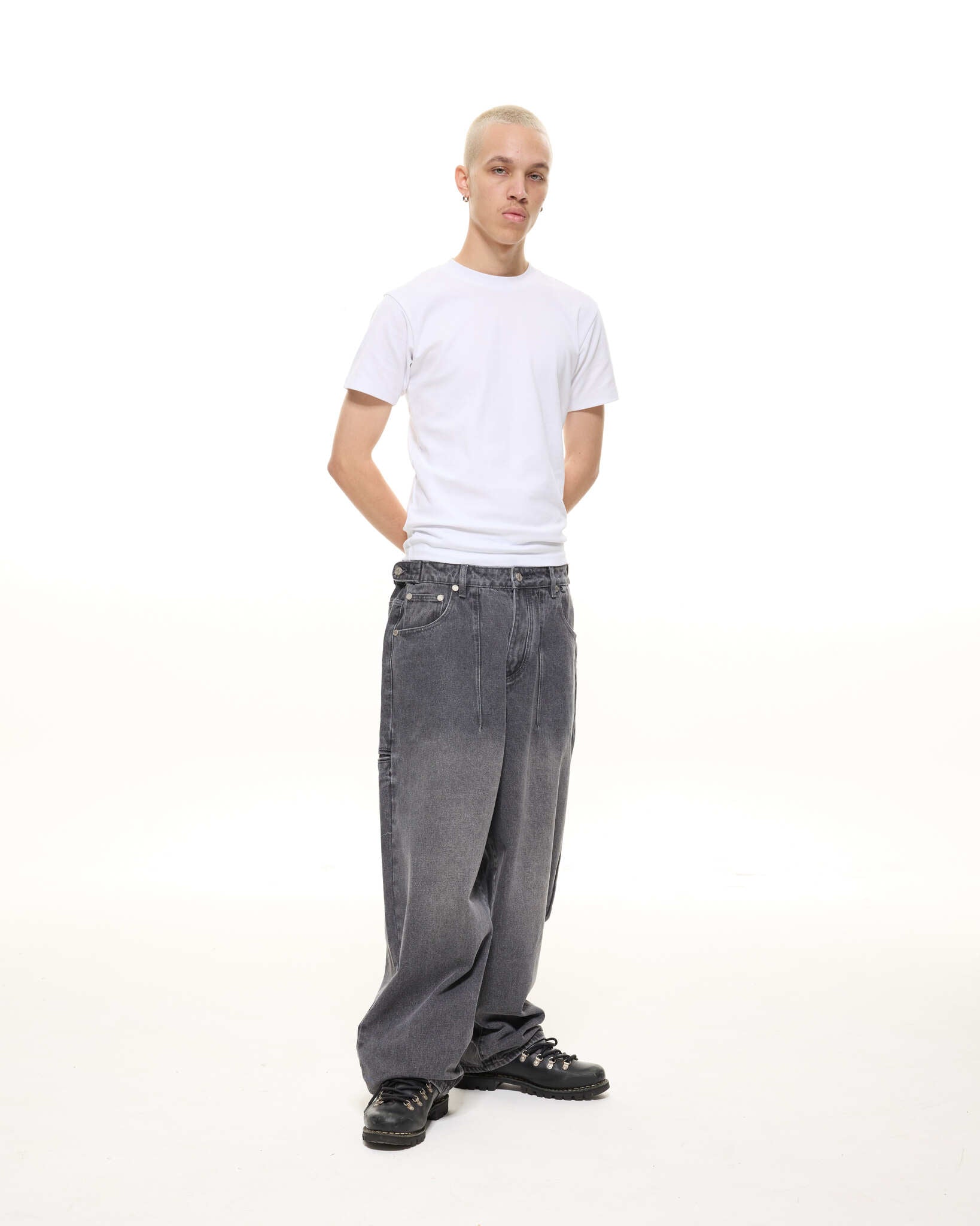 DENIM BAGGY JEANS - WASHED BLACK - SWEATS EU