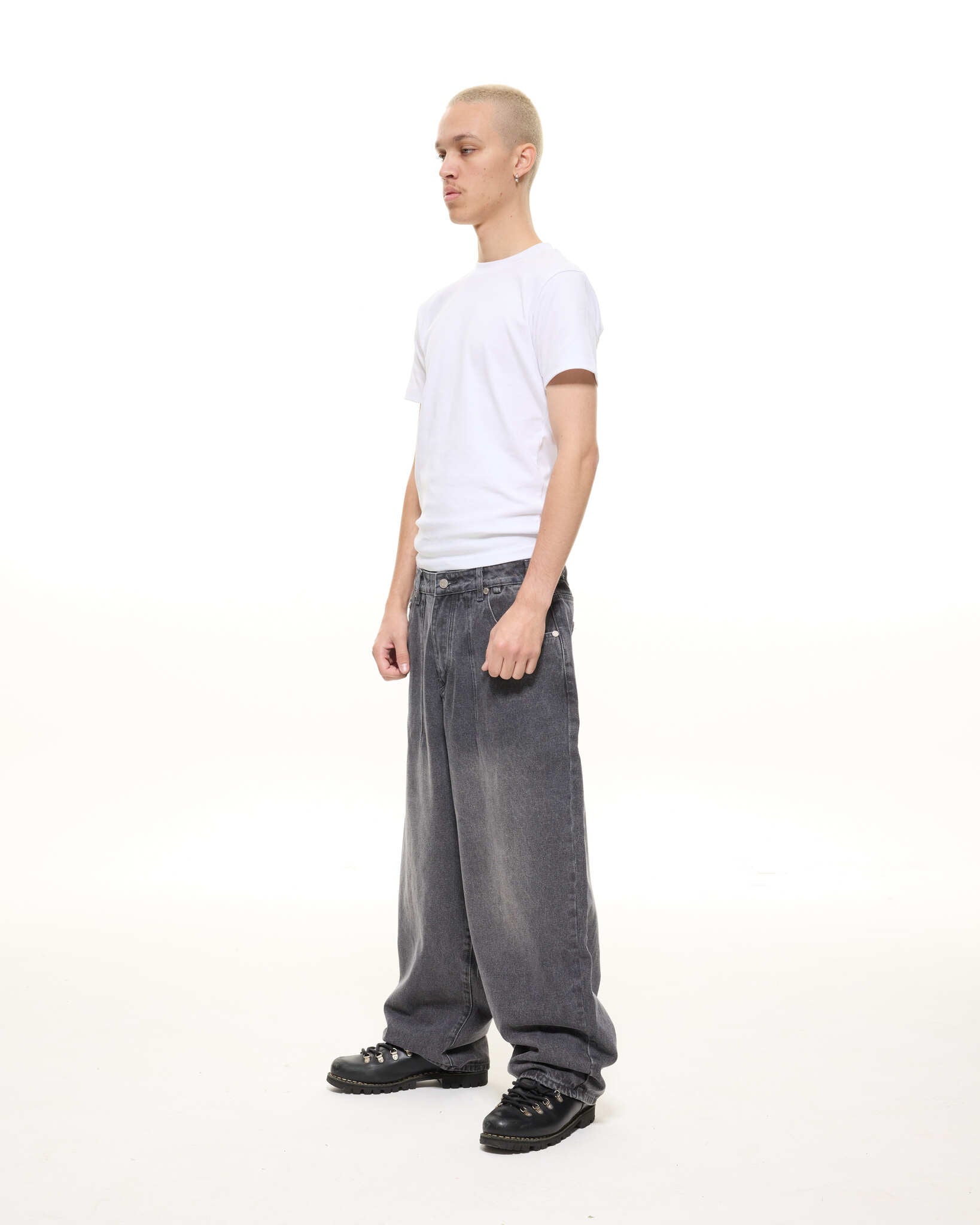 DENIM BAGGY JEANS - WASHED BLACK - SWEATS EU
