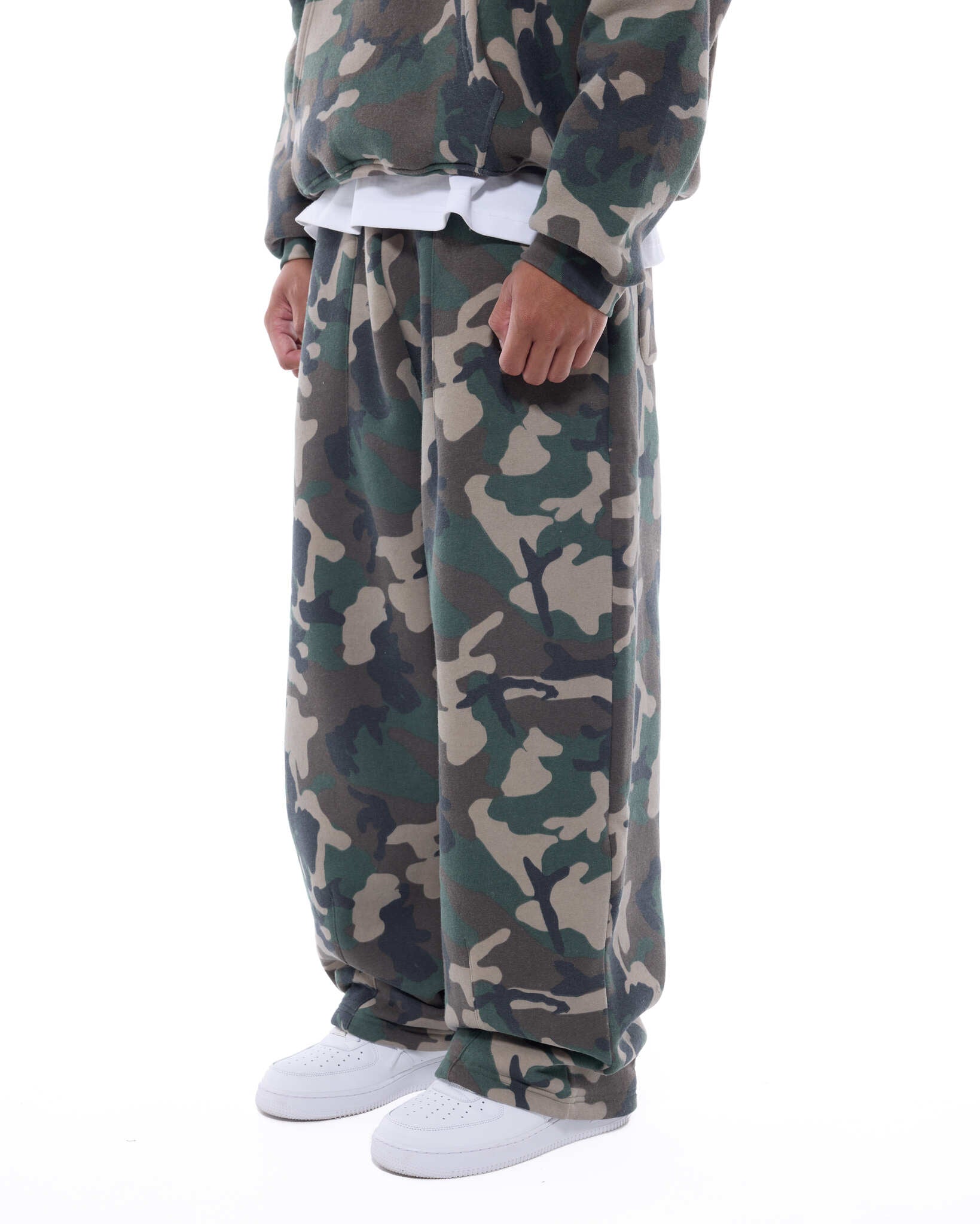 COZY STRAIGHT LEG SWEATS - CAMO - SWEATS EU