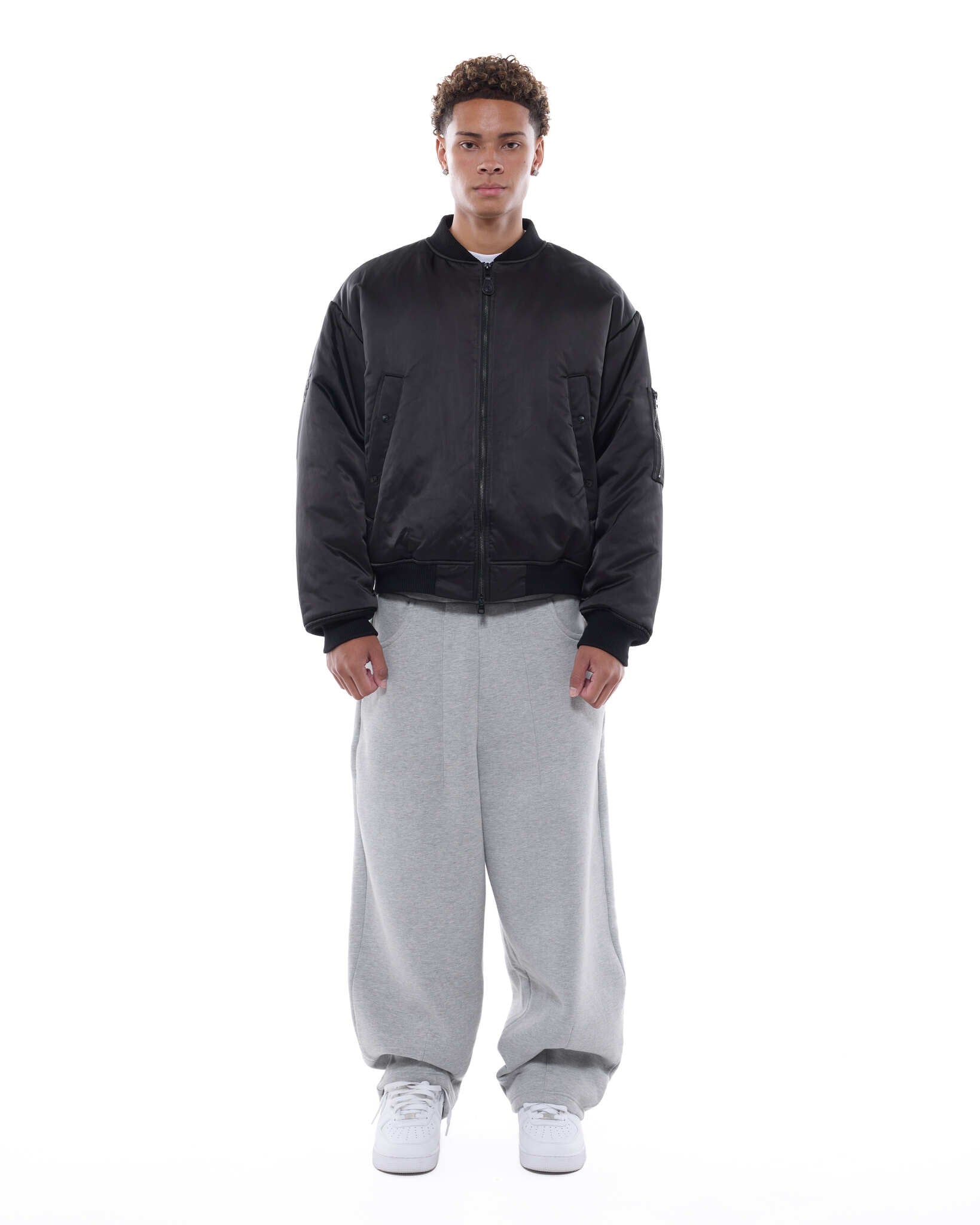 BOMBER JACKET - BLACK - SWEATS EU