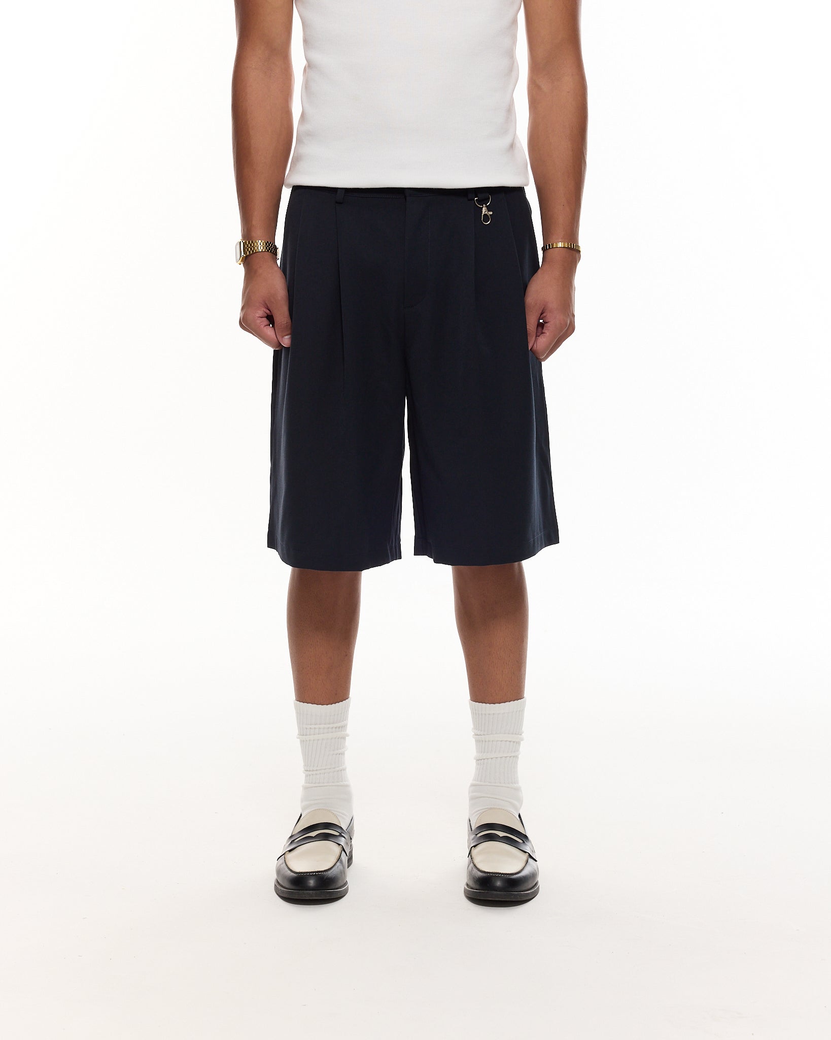PLEATED SHORT - NAVY