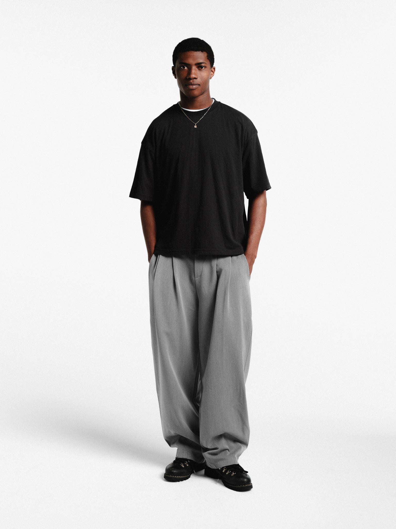 パンツ PLEATED PANT - GREY PLEATED PANT - GREY
