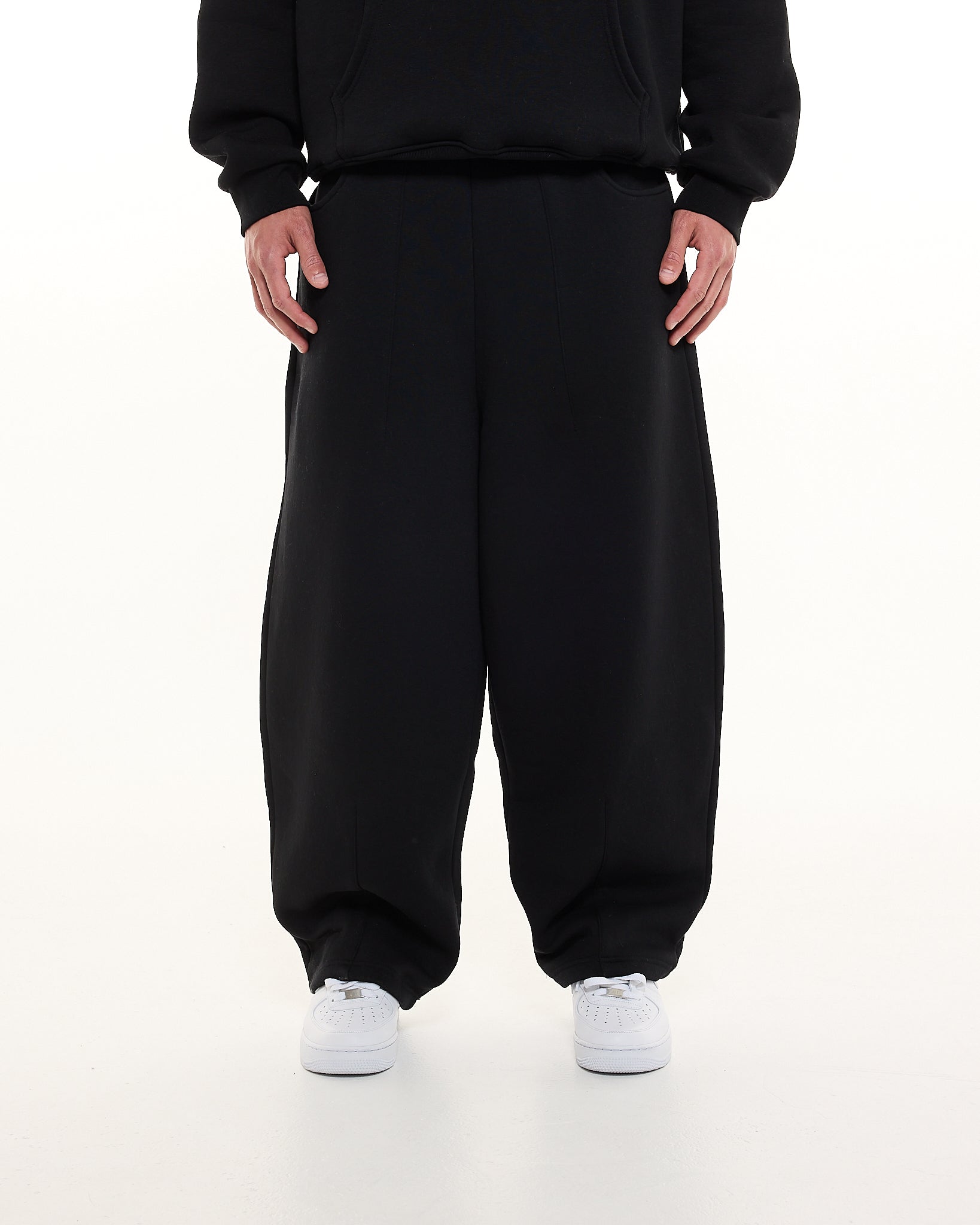 COZY STRAIGHT LEG SWEATS - BLACK