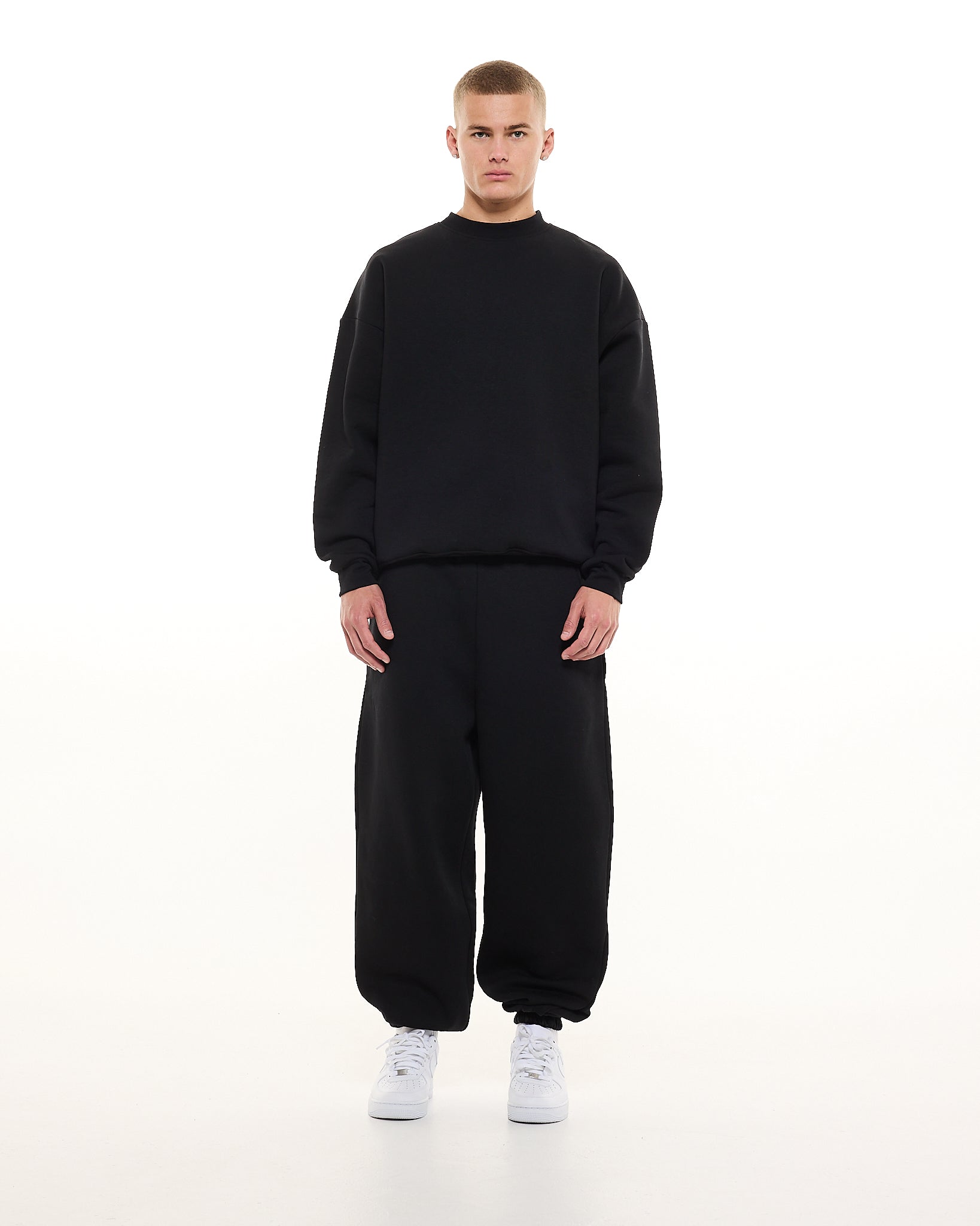 COZY SWEATER - BLACK - SWEATS EU