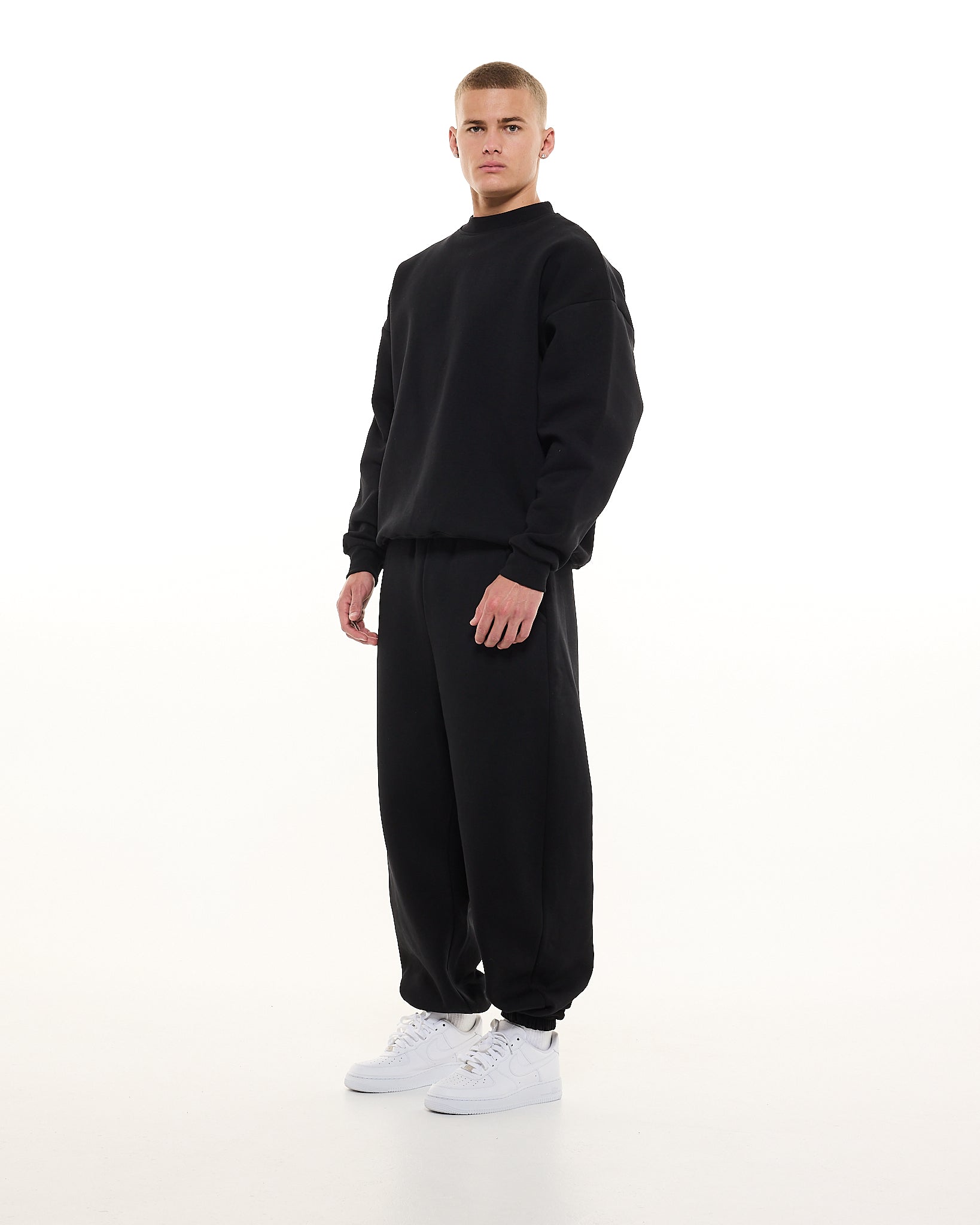 COZY SWEATER - BLACK - SWEATS EU