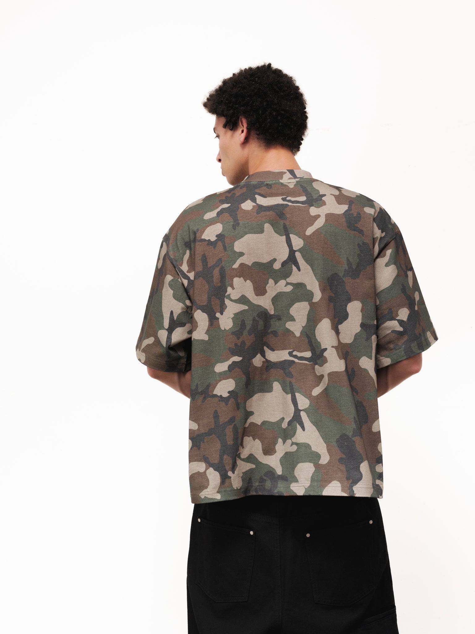 SWEATS EU Signature Blank T-Shirt in camouflage pattern, casual fit, shown on a model with front view.